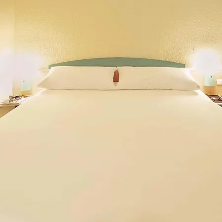 Ibis Porto Sul Europarque Отель Санта-Мария-да Фейра
