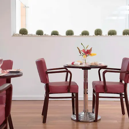 Ibis Porto Sul Europarque מלון סנטה מריה דה פיירה