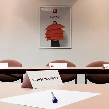 Ibis Porto Sul Europarque 2* サンタ・マリア・ダ・フェイラ