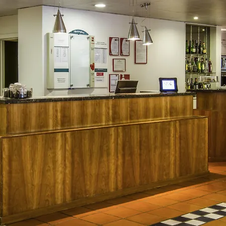 מלון Ibis Porto Sul Europarque