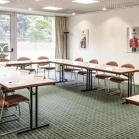 Ibis Porto Sul Europarque Hotel 2*