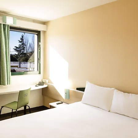 Ibis Porto Sul Europarque Hotel 2*