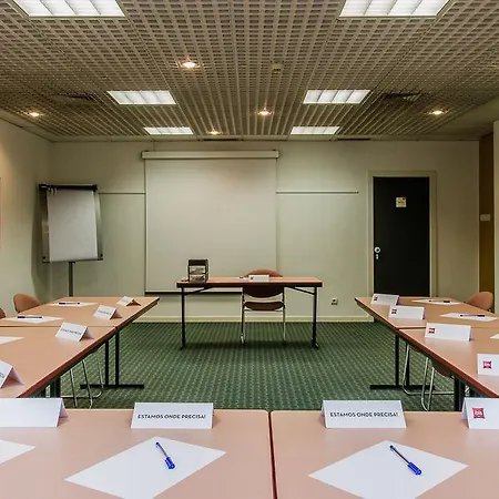 Ibis Porto Sul Europarque Hotel 2*