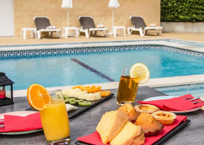 Hotel Ibis Porto Sul Europarque 2*